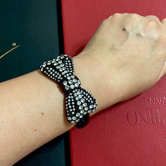🖤Crystal Ribbon 🎀 hinged bracelet - Picture 1 of 11